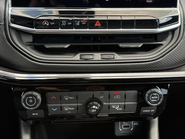 2026 Jeep Compass Latitude Altitude