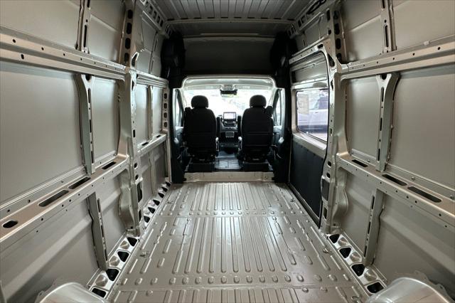 2026 Ram ProMaster Cargo Van SLT+ Super High Roof 159 WB EXT