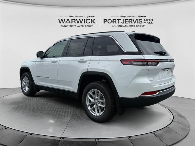 2026 Jeep Grand Cherokee GRAND CHEROKEE LAREDO X 4X4