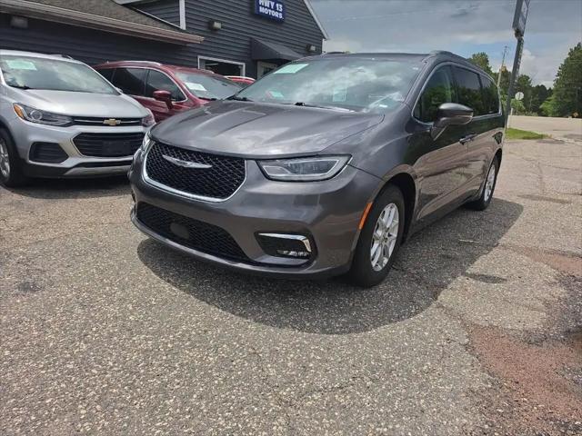 2022 Chrysler Pacifica Touring L for sale in Wisconsin Dells, WI