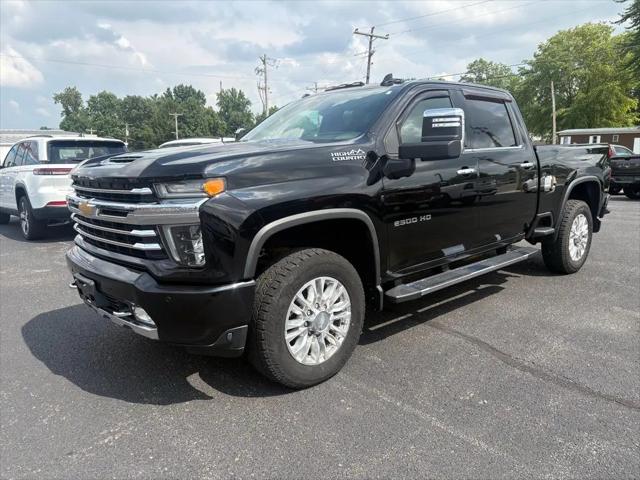 2020 Chevrolet Silverado 2500HD 4WD Crew Cab Standard Bed High Country for sale in Fairfield, IL