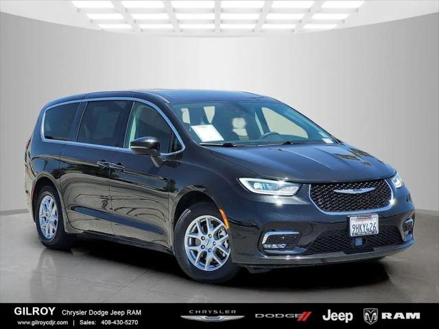 2023 Chrysler Pacifica Touring L for sale in Gilroy, CA