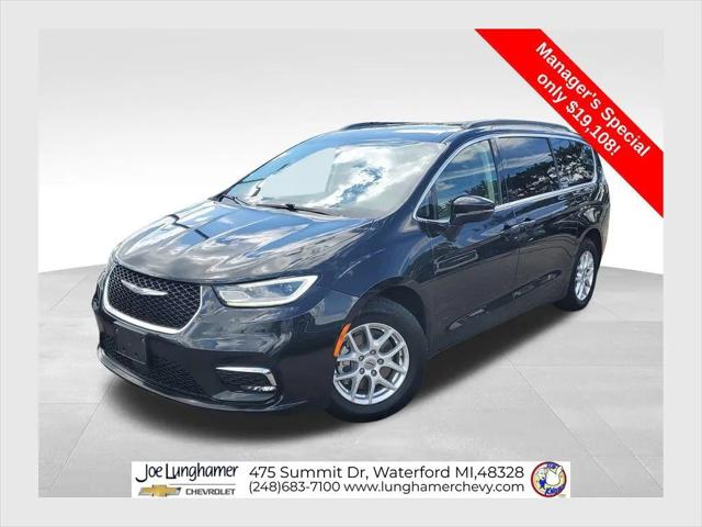 2022 Chrysler Pacifica Touring L for sale in Waterford, MI