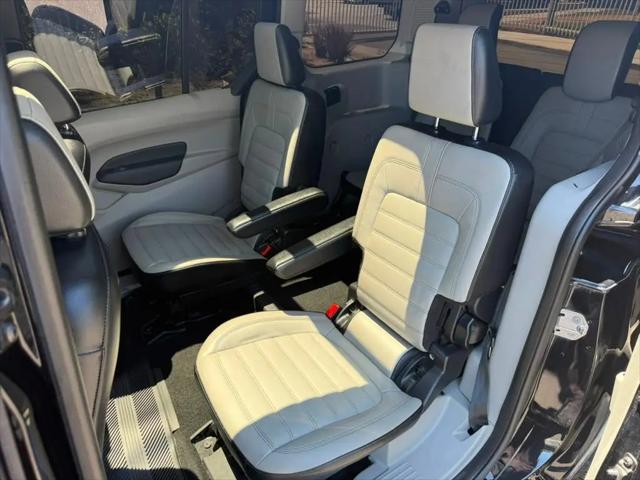 2019 Ford Transit Connect Titanium