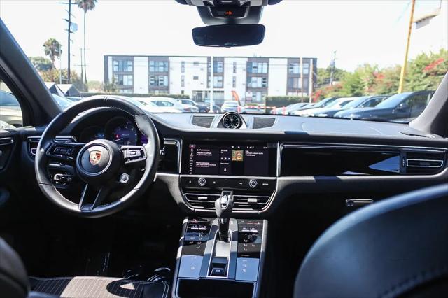 2023 Porsche Macan T