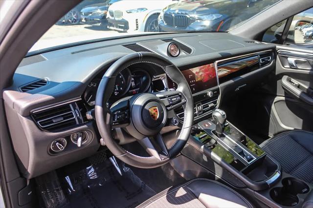2023 Porsche Macan T