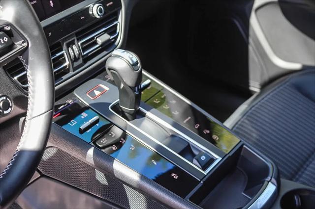 2023 Porsche Macan T