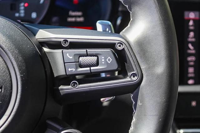 2023 Porsche Macan T