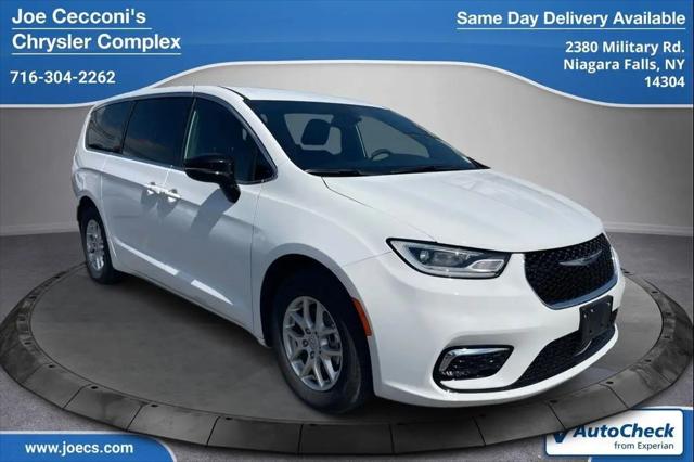 2026 Chrysler Pacifica Select for sale in Niagara Falls, NY