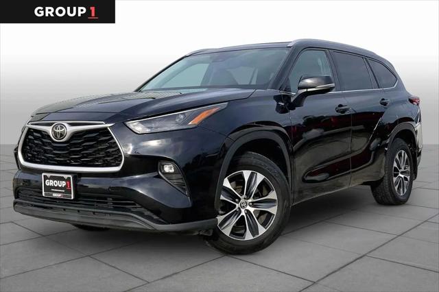 2022 Toyota Highlander XLE for sale in Houston, TX