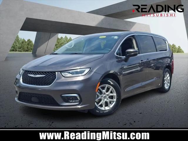 2023 Chrysler Pacifica Touring L for sale in Reading, PA