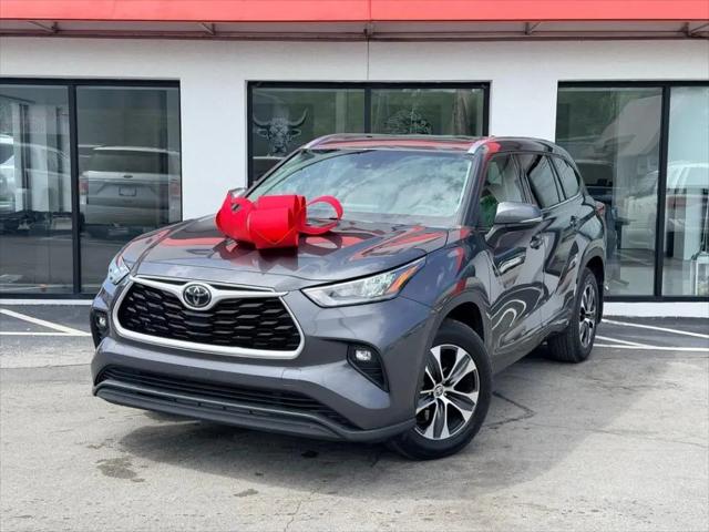2020 Toyota Highlander XLE for sale in Knoxville, TN
