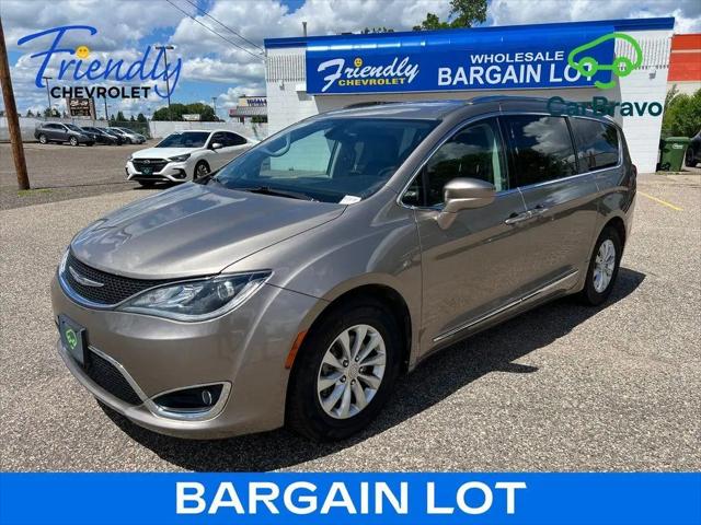 2018 Chrysler Pacifica Touring L for sale in Fridley, MN