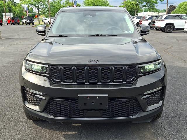 2023 Jeep Grand Cherokee Limited 4x4 2023 Jeep Grand Cherokee Limited 4x4