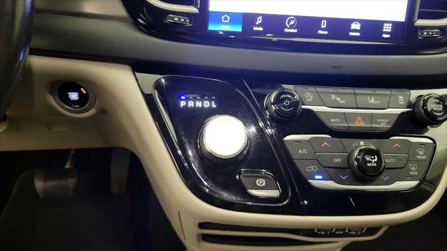 2021 Chrysler Pacifica Touring L