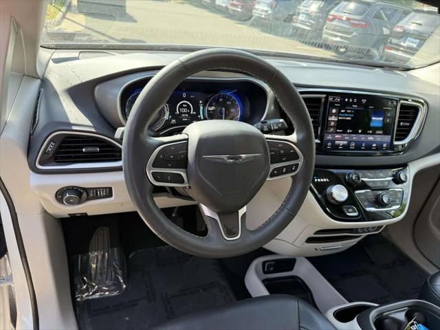 2024 Chrysler Pacifica Touring L 2024 Chrysler Pacifica Touring L