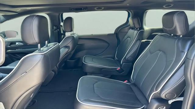 2027 Chrysler Pacifica Limited