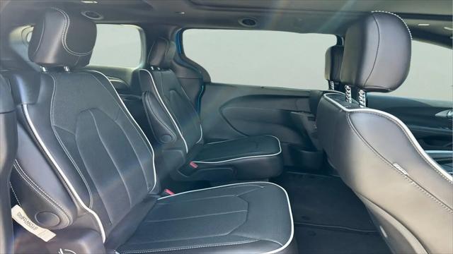2027 Chrysler Pacifica Limited