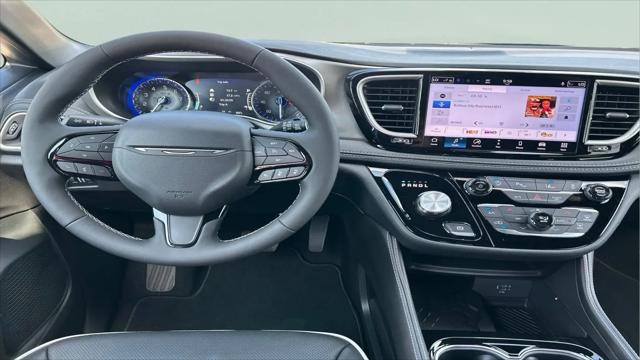 2027 Chrysler Pacifica Limited