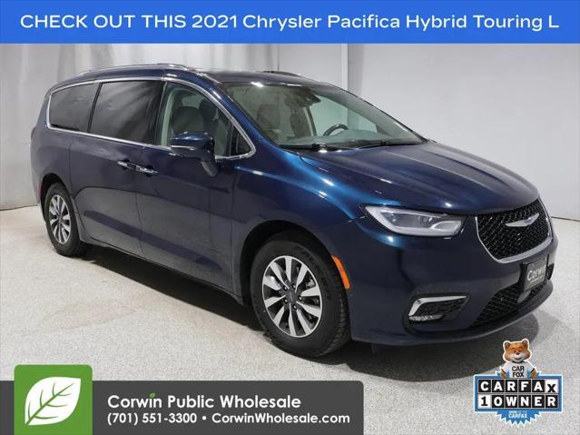 2021 Chrysler Pacifica Hybrid Touring L for sale in Fargo, ND