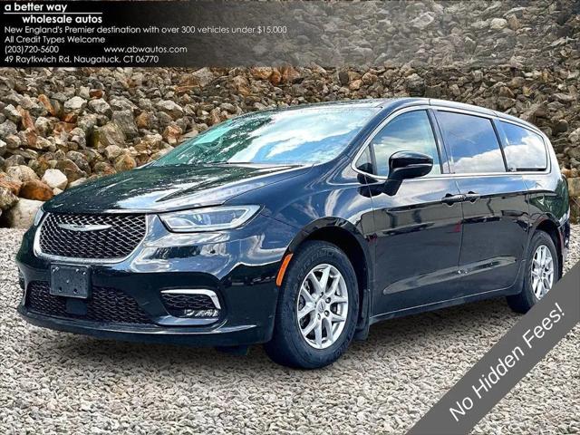 2023 Chrysler Pacifica Touring L for sale in Naugatuck, CT