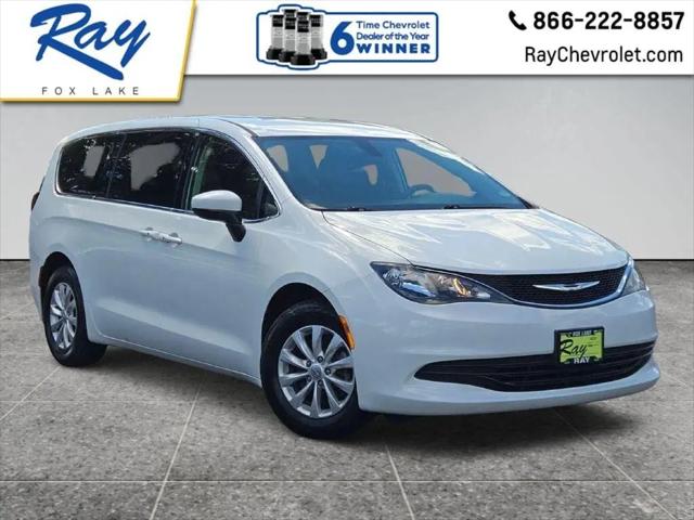 2017 Chrysler Pacifica Touring for sale in Fox Lake, IL
