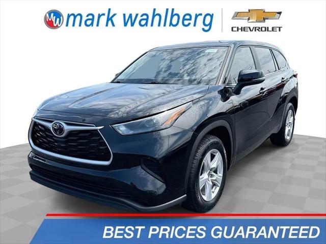 2023 Toyota Highlander L for sale near Columbus, OH