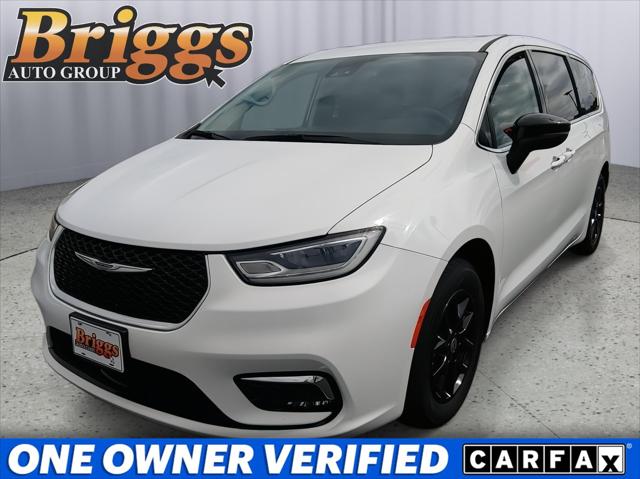 2023 Chrysler Pacifica Touring L for sale in Fort Scott, KS