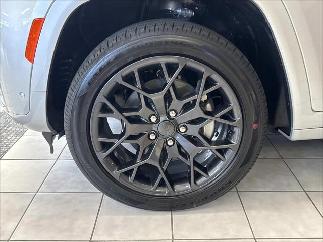 2026 Jeep Grand Cherokee GRAND CHEROKEE L SUMMIT 4X4 2026 Jeep Grand Cherokee GRAND CHEROKEE L SUMMIT 4X4