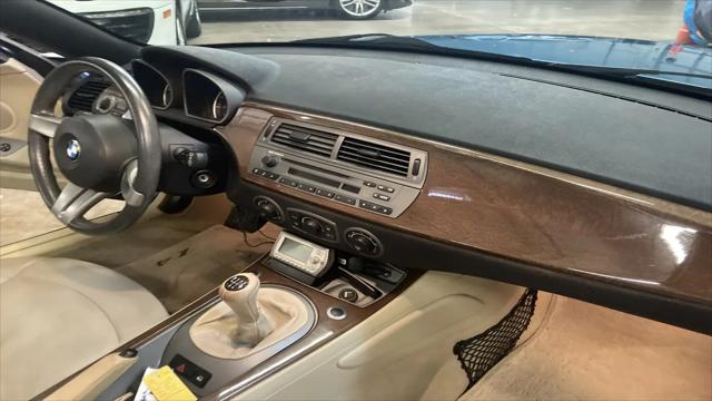 2003 BMW Z4 2.5i