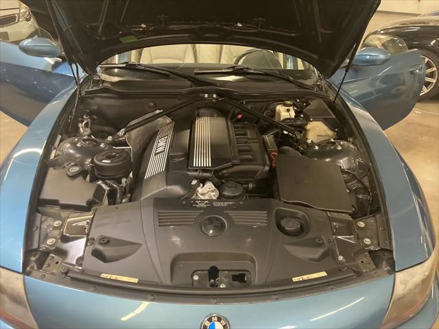 2003 BMW Z4 2.5i