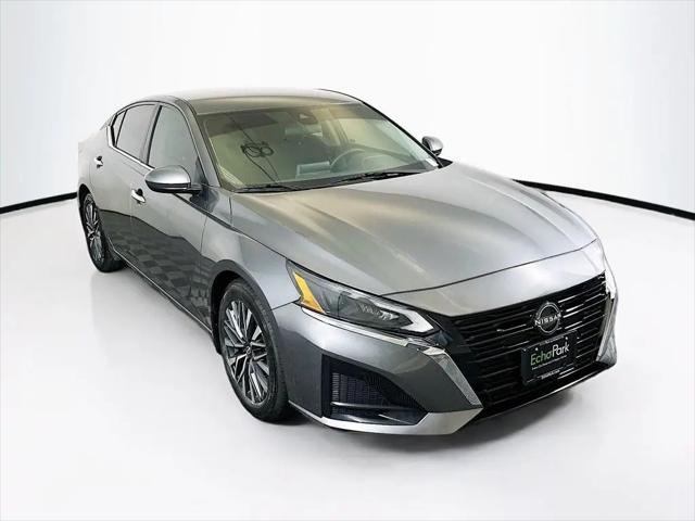 2023 Nissan Altima SV FWD for sale in Grand Prairie, TX