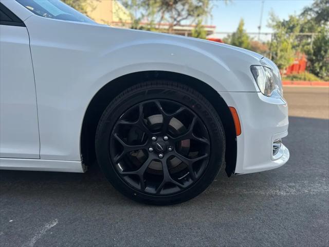 2019 Chrysler 300 300S