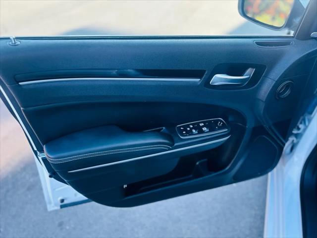 2019 Chrysler 300 300S