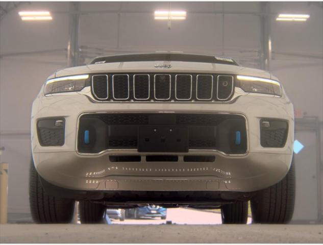 2023 Jeep Grand Cherokee 4xe Overland 2023 Jeep Grand Cherokee 4xe Overland