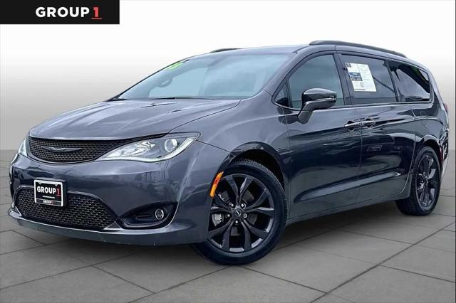 2018 Chrysler Pacifica Limited for sale in Tustin, CA
