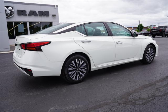 2025 Nissan Altima SV FWD