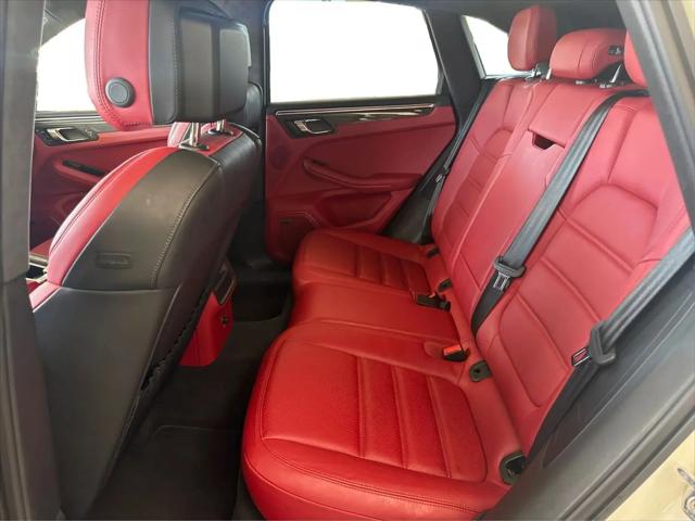 2015 Porsche Macan Turbo