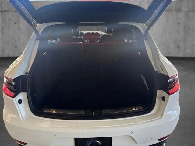 2015 Porsche Macan Turbo
