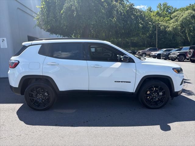 2025 Jeep Compass Latitude 4x4 2025 Jeep Compass Latitude 4x4