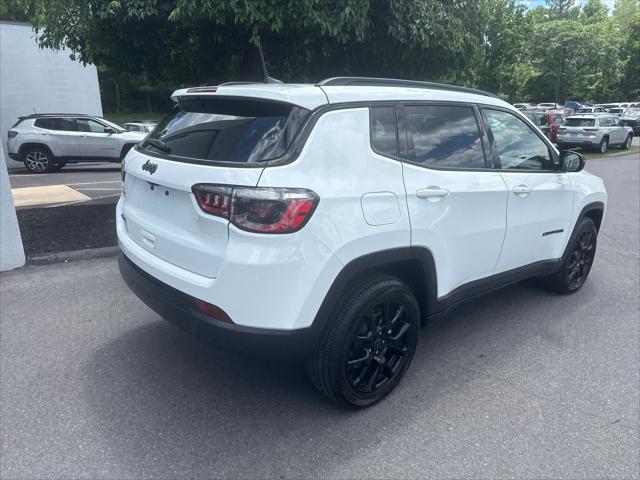 2025 Jeep Compass Latitude 4x4 2025 Jeep Compass Latitude 4x4