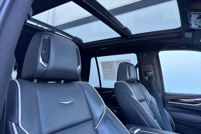 2023 Cadillac Escalade 4WD Premium Luxury