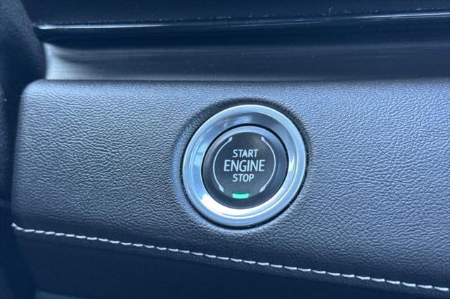 2023 Cadillac Escalade 4WD Premium Luxury