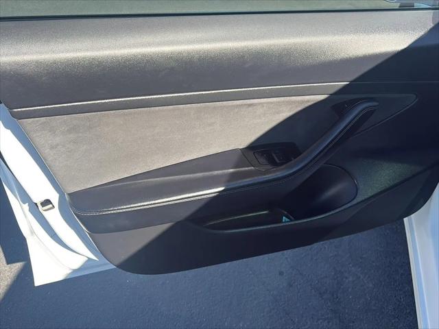 2020 Tesla Model 3 Standard Range Plus Rear-Wheel Drive