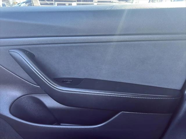 2020 Tesla Model 3 Standard Range Plus Rear-Wheel Drive