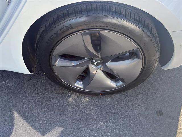 2020 Tesla Model 3 Standard Range Plus Rear-Wheel Drive