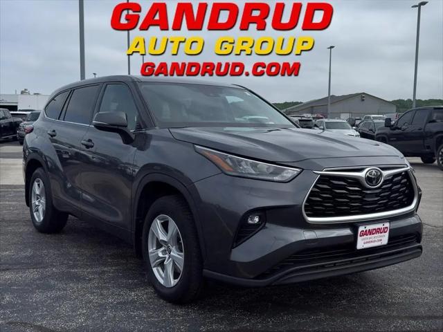 2020 Toyota Highlander LE for sale in Green Bay, WI