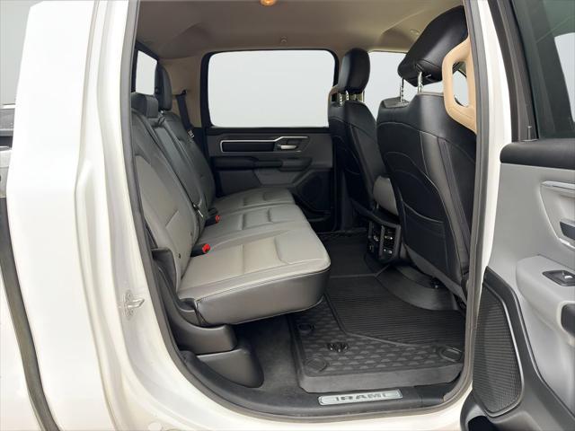 2020 Ram 1500 Big Horn Crew Cab 4x4 5'7" Box