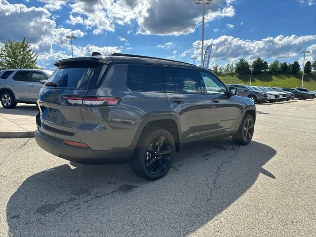 2023 Jeep Grand Cherokee L Altitude 4x4 2023 Jeep Grand Cherokee L Altitude 4x4