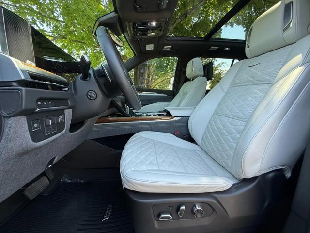 2026 Cadillac Escalade Platinum Luxury